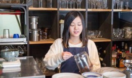 娱乐吃瓜酱要钱,揭秘明星幕后，揭秘金钱背后的真相